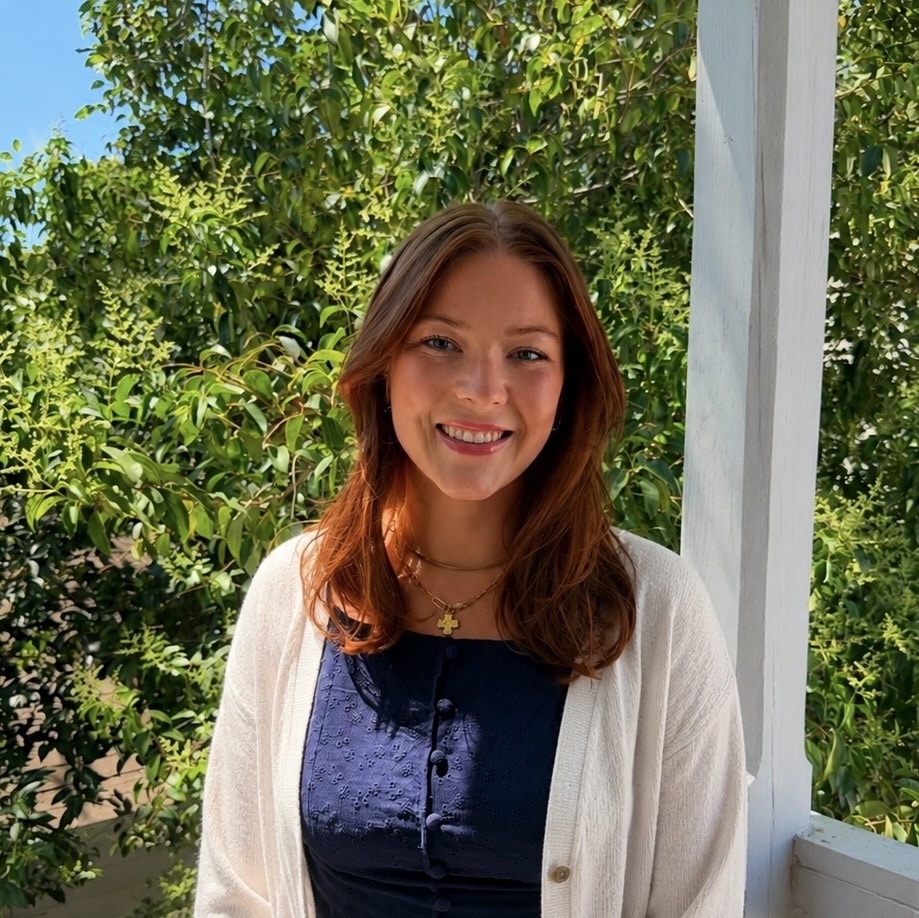 Dr. Erica Featherson